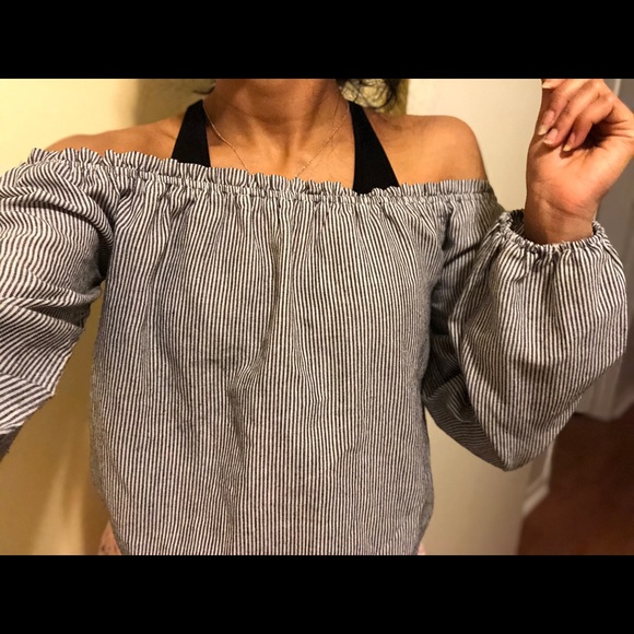 Cute striped flowy linen crop top - Picture 3 of 3